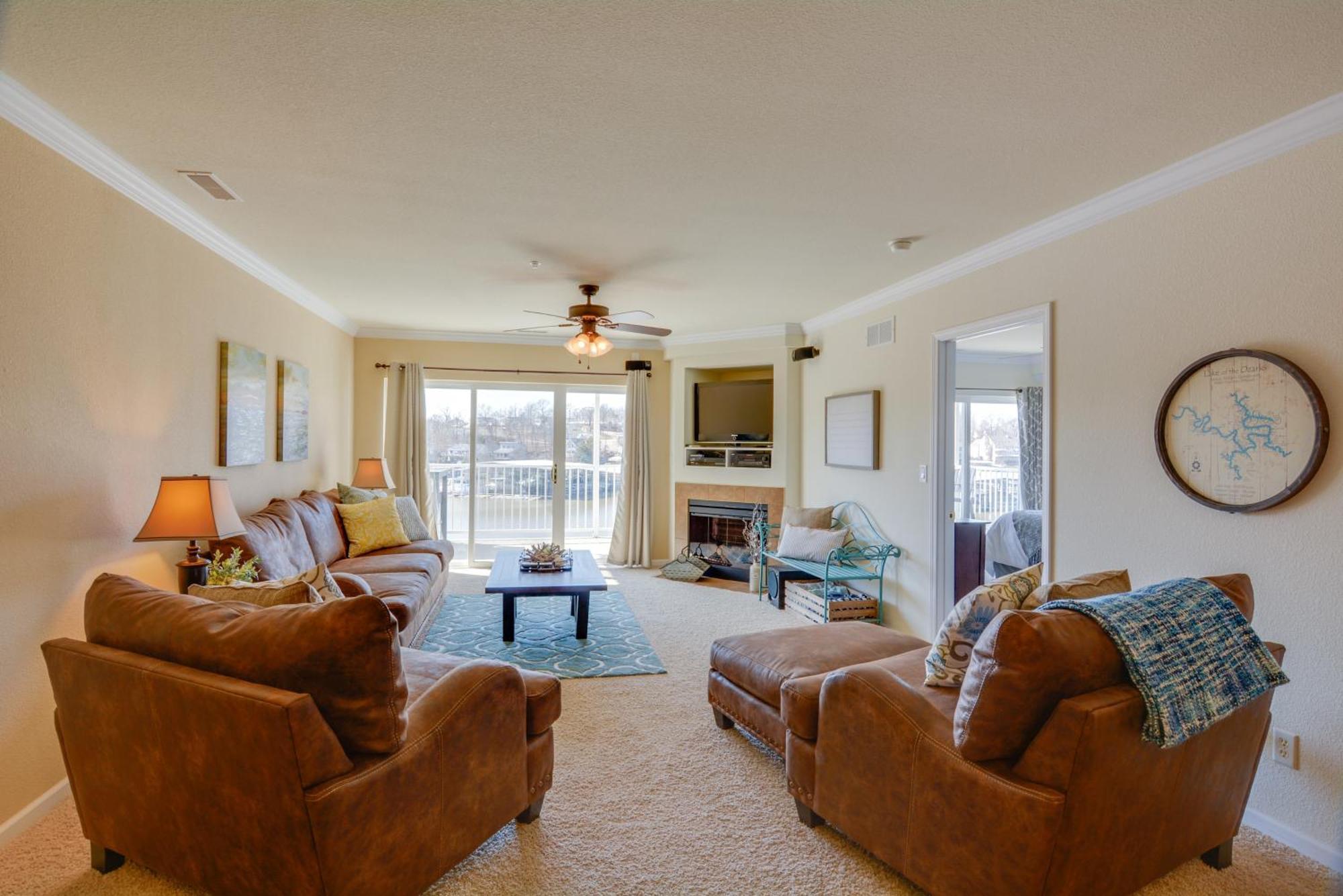 Lakefront Osage Beach Condo With Pool And Water Views! المظهر الخارجي الصورة