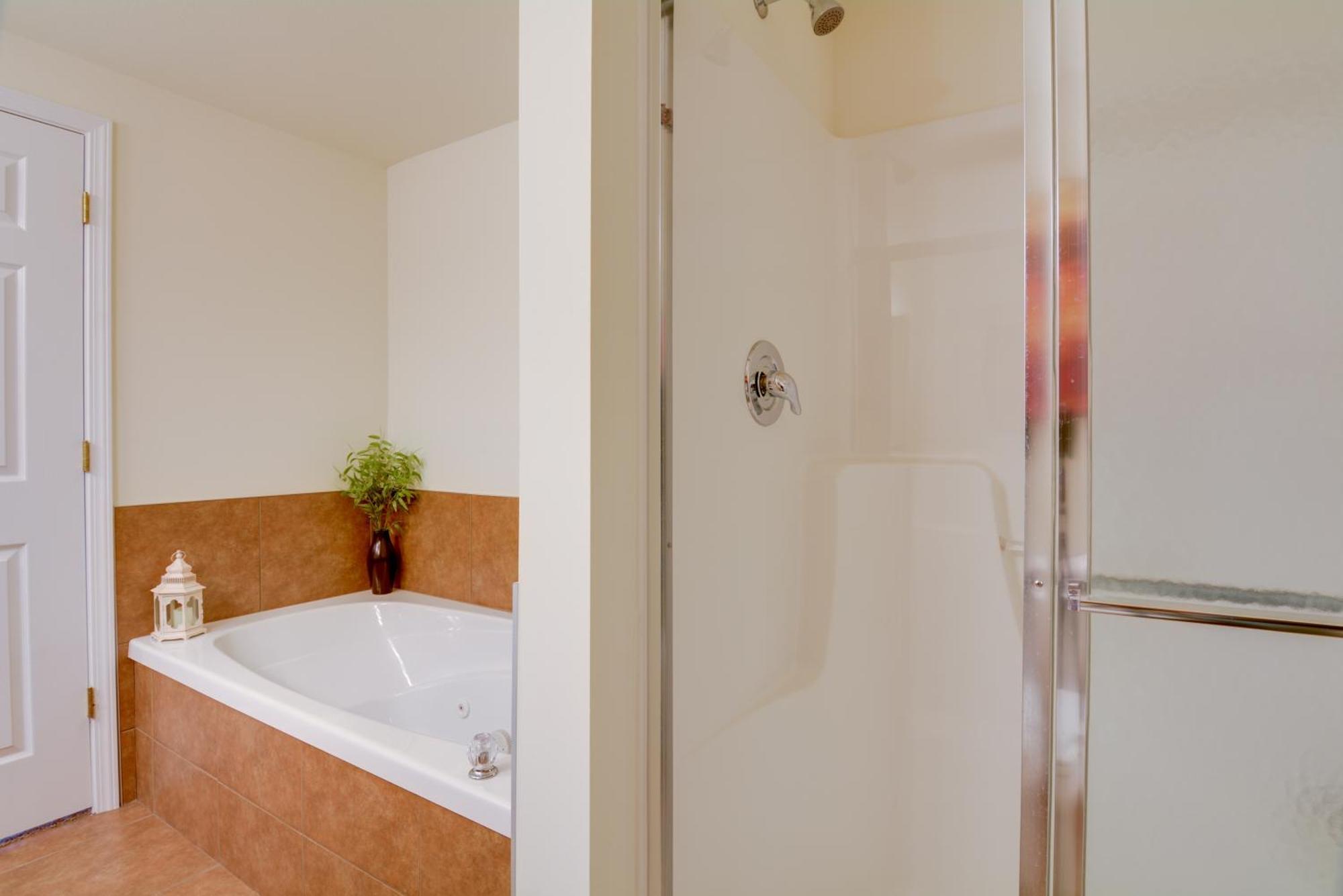 Lakefront Osage Beach Condo With Pool And Water Views! المظهر الخارجي الصورة