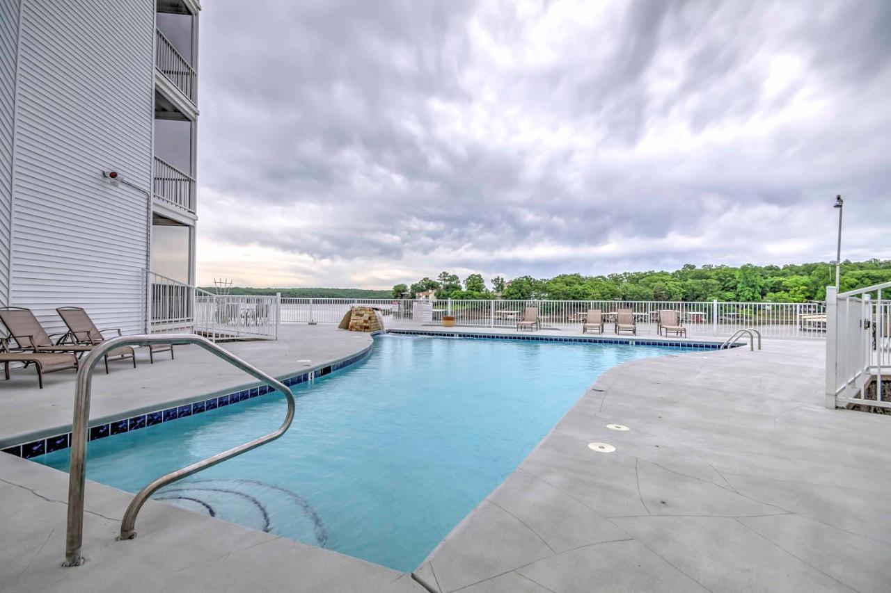 Lakefront Osage Beach Condo With Pool And Water Views! المظهر الخارجي الصورة